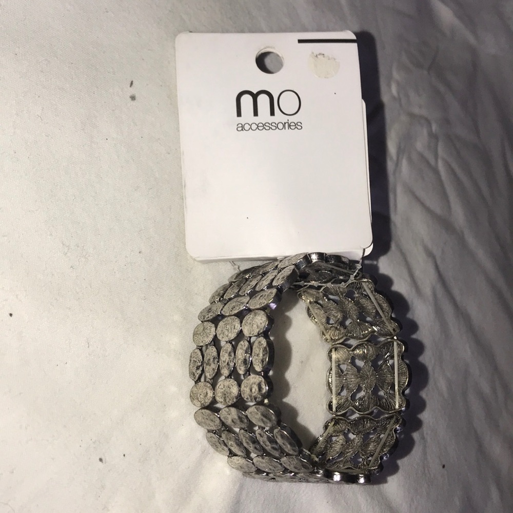 Metal bracelet